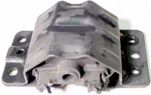 KUMITYYNY CAD 7785 V8    RWD OIK  VAS